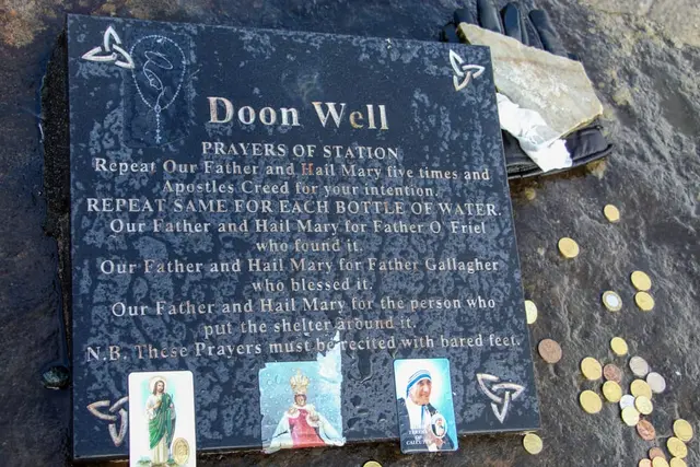 Doon well and Doon Rock